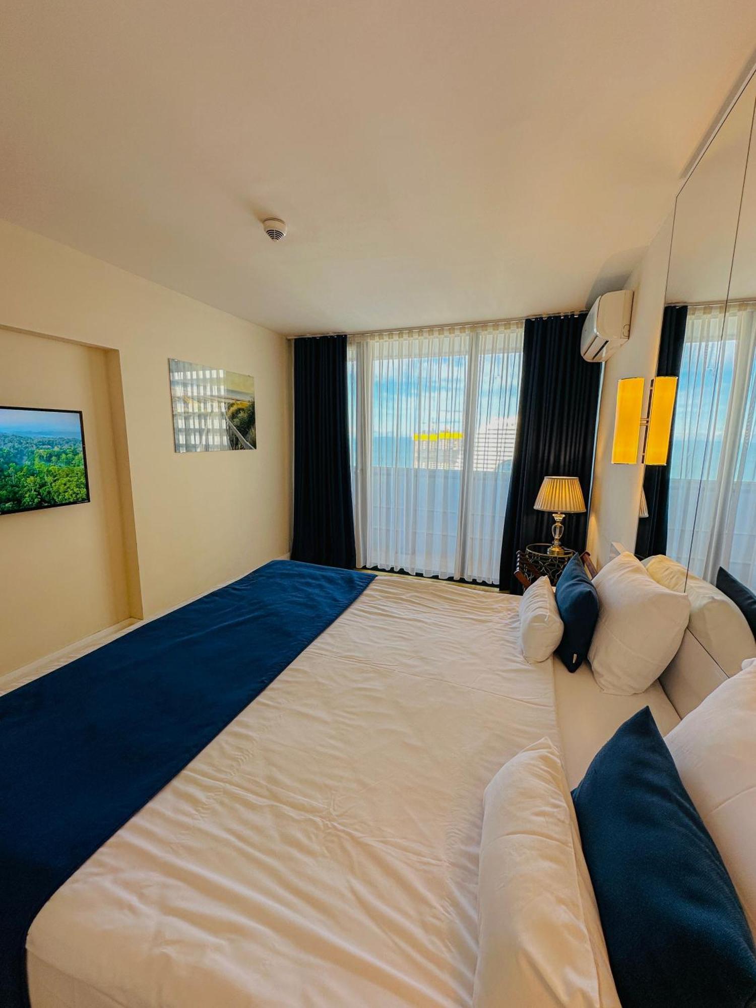 באטומי Seaside Vip Hotel מראה חיצוני תמונה