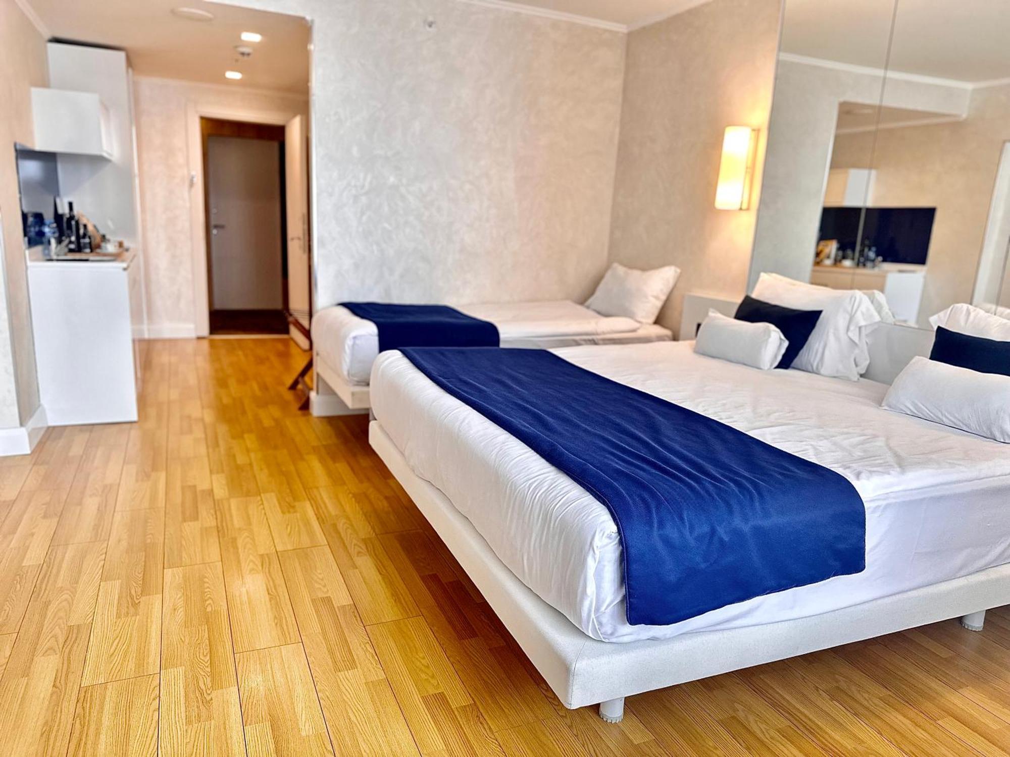 באטומי Seaside Vip Hotel מראה חיצוני תמונה