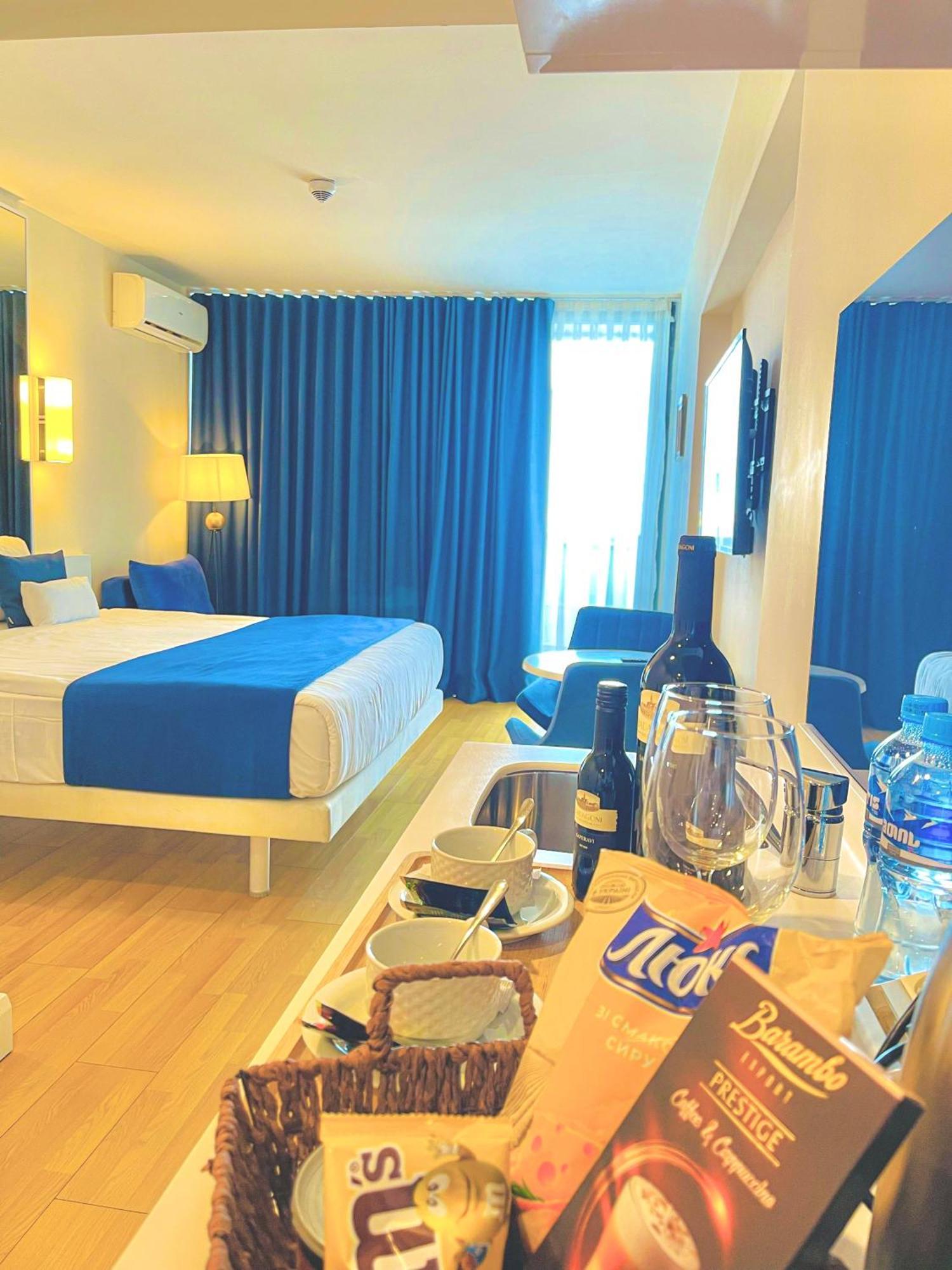 באטומי Seaside Vip Hotel מראה חיצוני תמונה