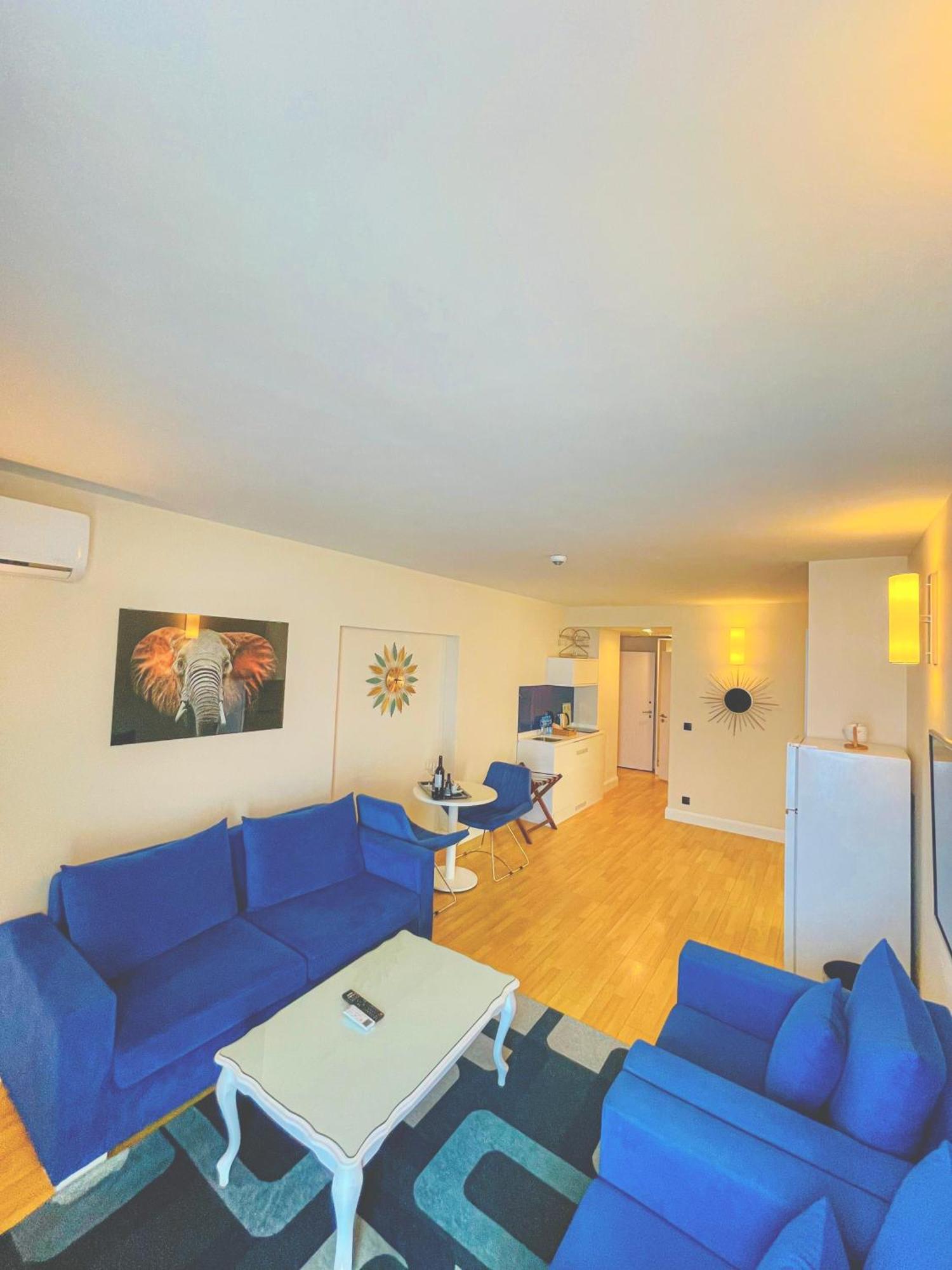 באטומי Seaside Vip Hotel מראה חיצוני תמונה